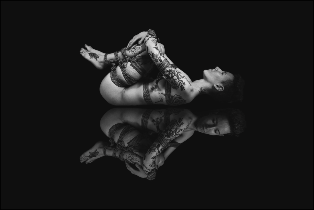 Photographie Shibari de Let-Tattoo, cordes, tirage sur aluminium Dibond